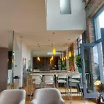 Converted Factory Loft - Free Parking With No Height Restrictions X 2 * Bristol