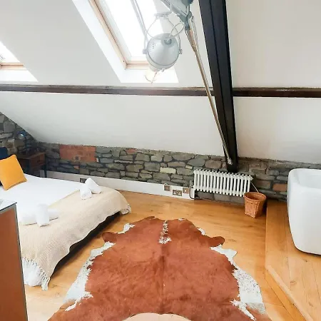Converted Factory Loft * Bristol