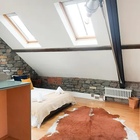 Converted Factory Loft Apartment Bristol
