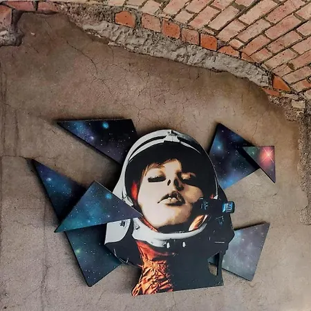 Apartment Converted Factory Loft - Free Parking With No Height Restrictions X 2 Bristol