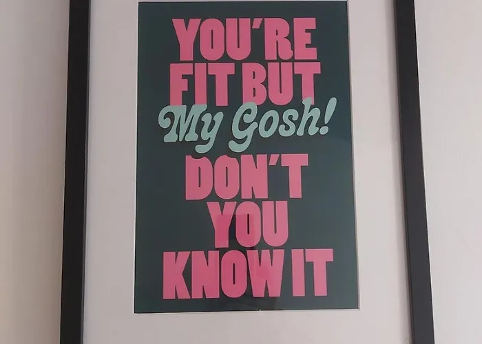 Converted Factory Loft - Free Parking With No Height Restrictions X 2