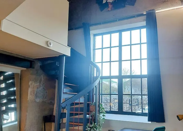 Converted Factory Loft - Free Parking With No Height Restrictions X 2 Apartamento Bristol