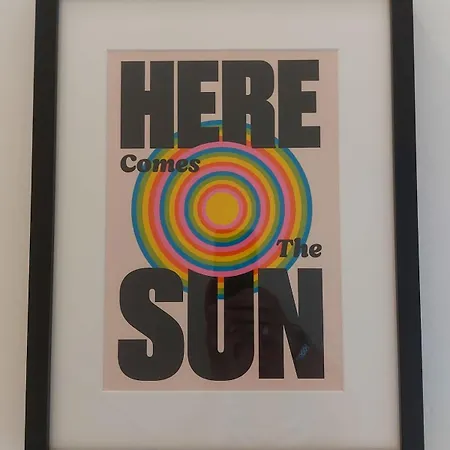 Apartament Converted Factory Loft - Free Parking With No Height Restrictions X 2 *