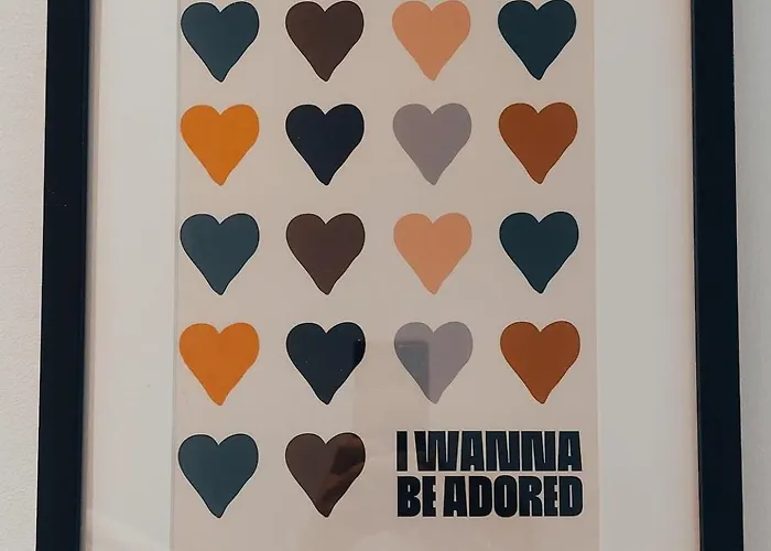 Converted Factory Loft - Free Parking With No Height Restrictions X 2 Appartamento