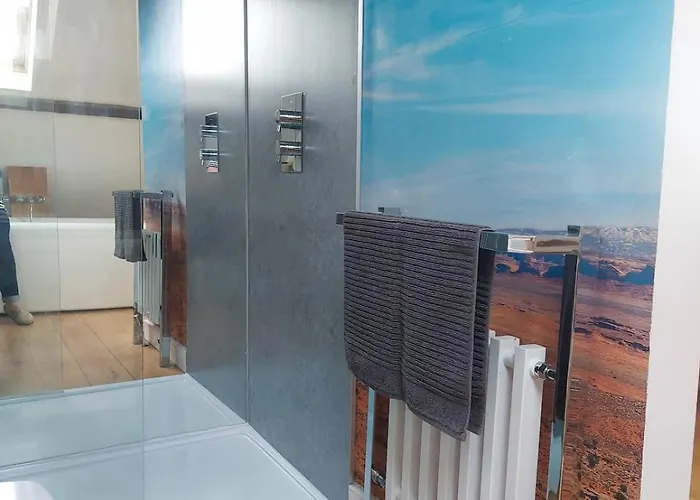 Daire Converted Factory Loft - Free Parking With No Height Restrictions X 2